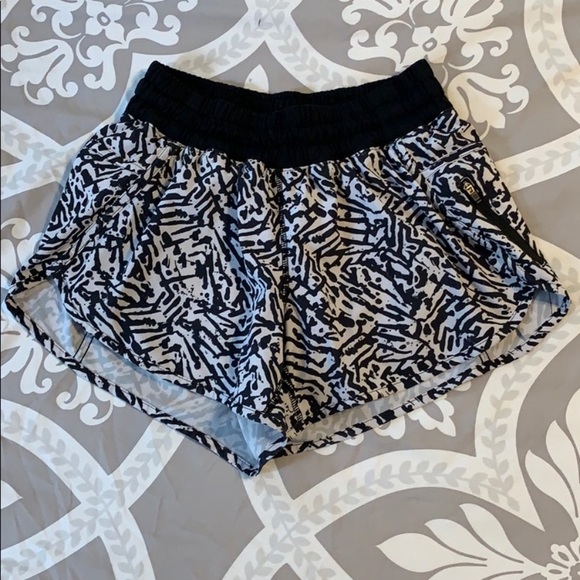 lululemon athletica Pants - Lululemon Tracker Shorts